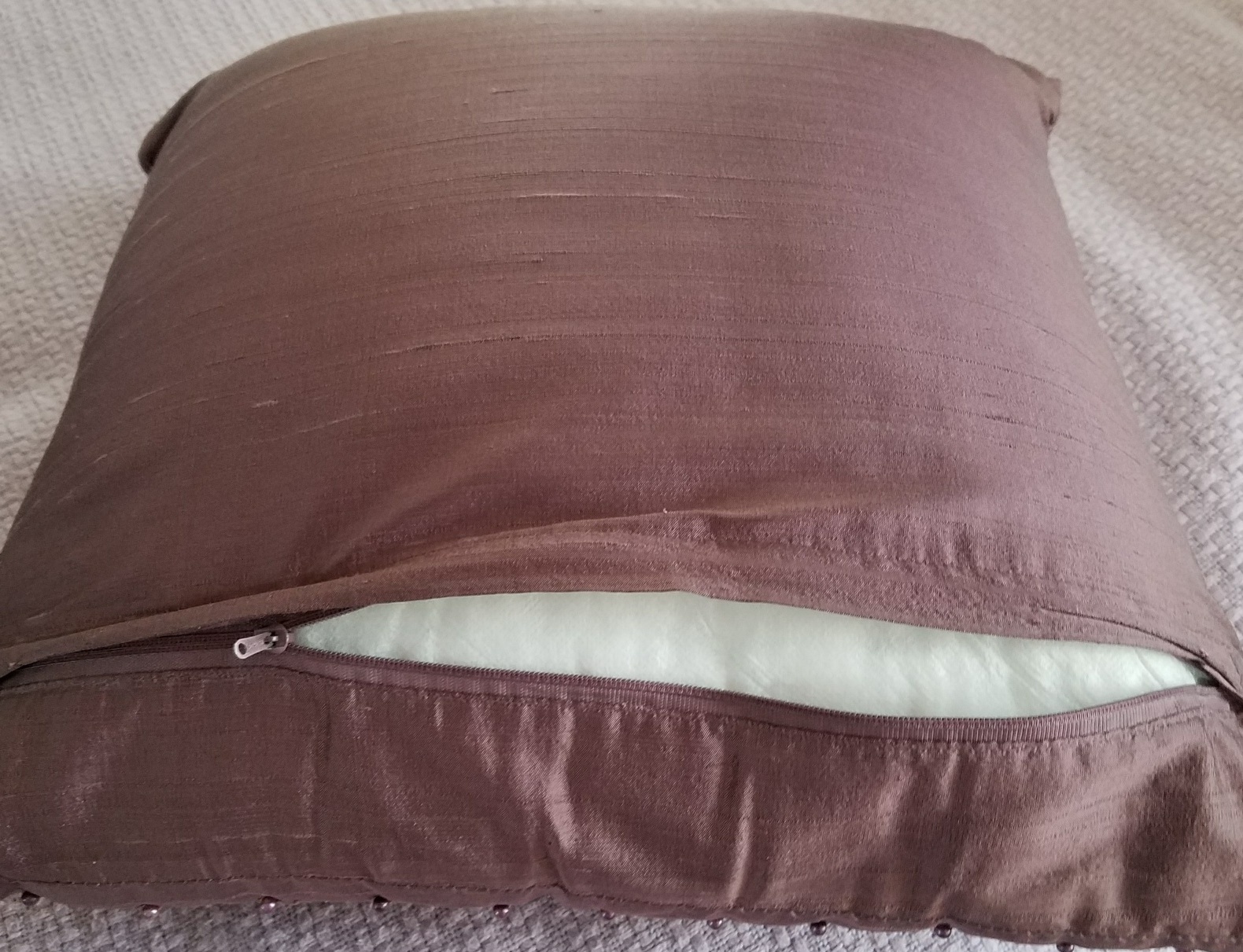 zipper pillow back 3